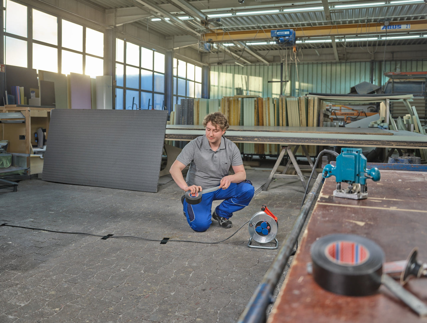 tesa® 60462 General purpose duct tape, white, 1400 mm x 2200 m